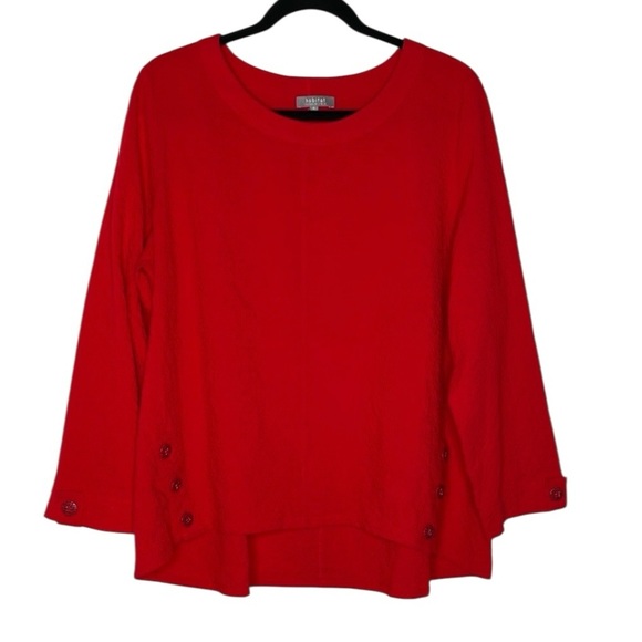 Habitat Crinkle Crepe Solid Side Button Pullover in Apple - Picture 5 of 8